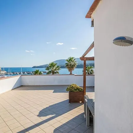 Apartment La Terrazza Sul Mare